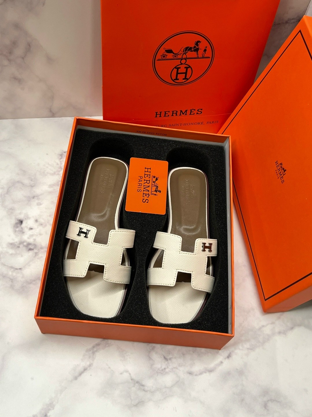 шлепанцы hermes,шлепки hermes женские,шлепки hermes,hermes босоножки,шлепки hermes женские оригинал