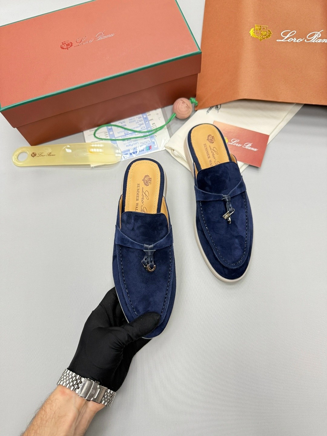 ,лоферы loro piana,замшевые лоферы,мюли loro piana,замшевые тапочки