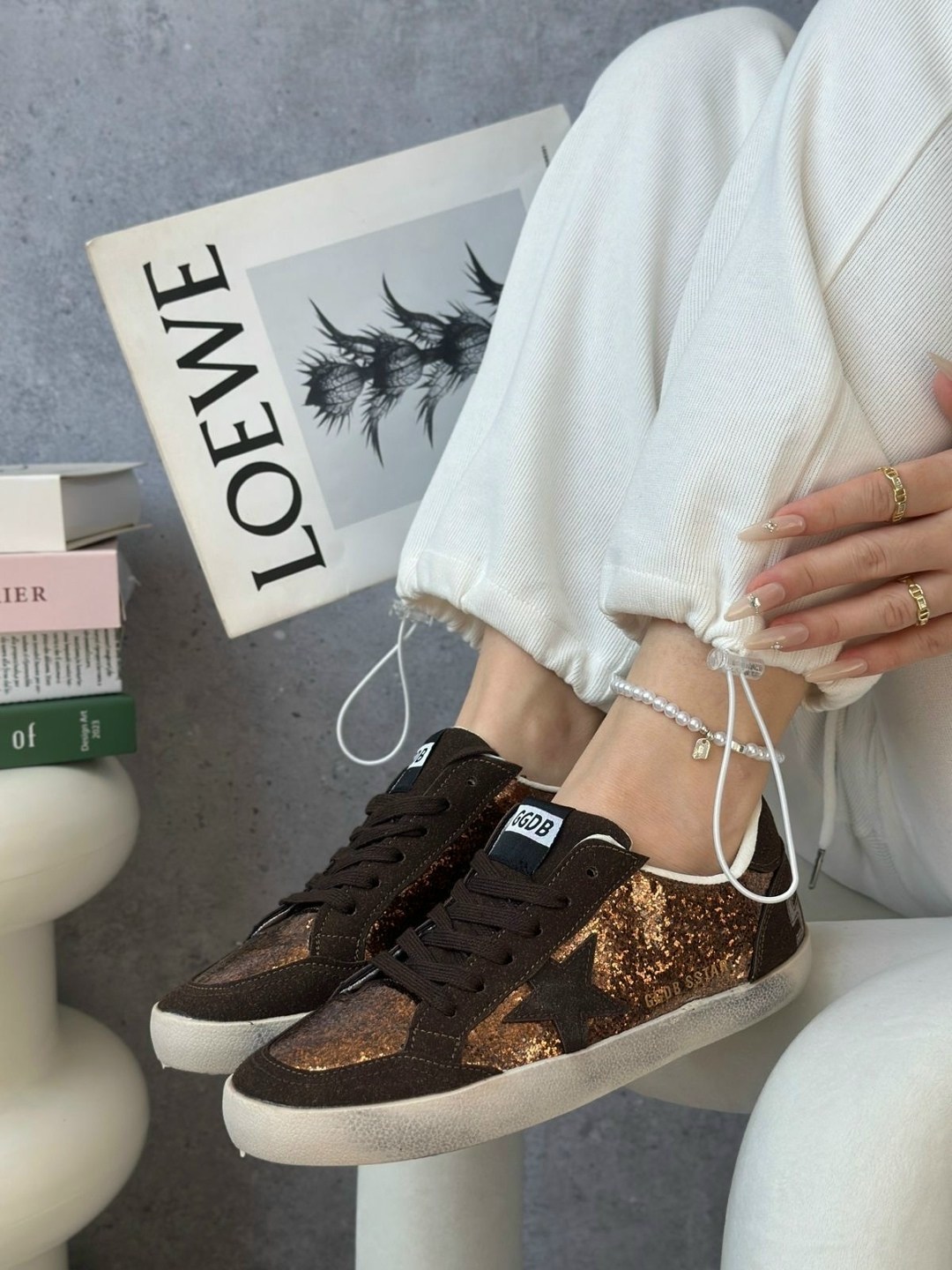 кеды super-star с блестками golden goose черный,,кеды golden goose,golden goose кеды hi star на платформе черный,стильные кеды