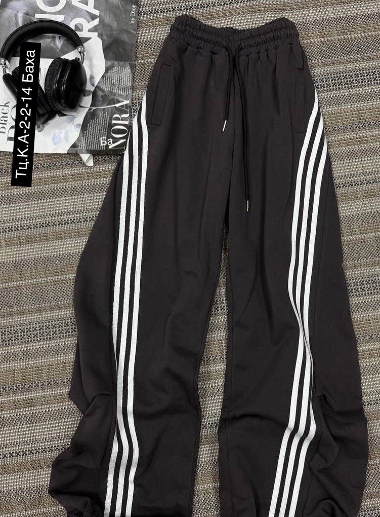спортивные штаны женские широкие,брюки карго с лампасами широкие y2k styfash,спортивные женские штаны,спортивные брюки,штаны клеш спортивные
