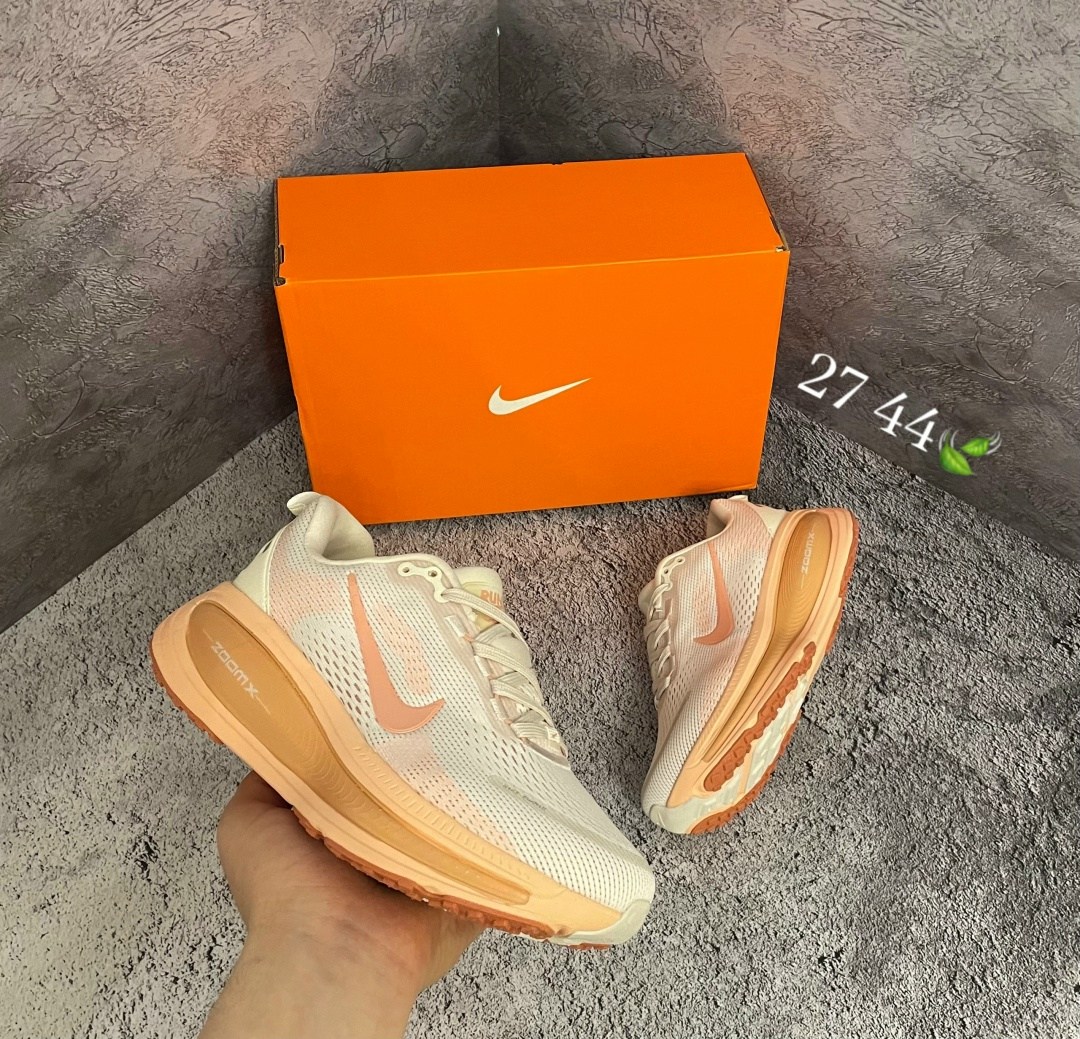 кроссовки,кроссовки nike,спортивная ,женские кроссовки,повседневные кроссовки