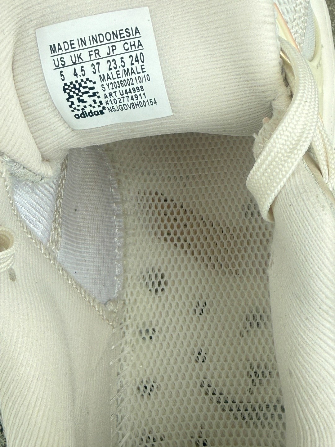 кроссовки adidas,adidas кроссовки женские,мужские кроссовки adidas,кроссовки,кроссовки adidas climacool