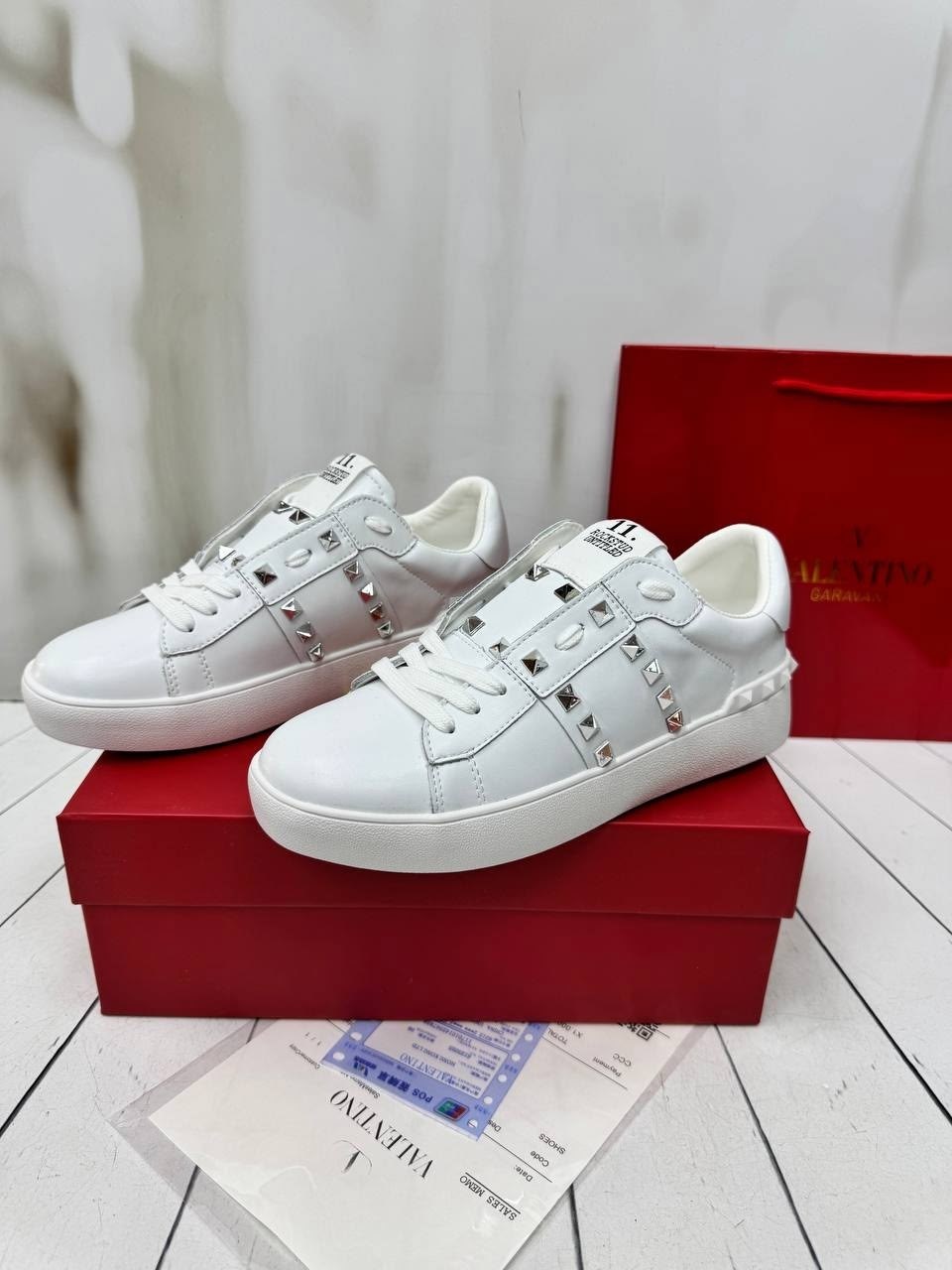 кроссовки valentino,белые кроссовки,,кроссовки женские valentino,кеды валентино женские
