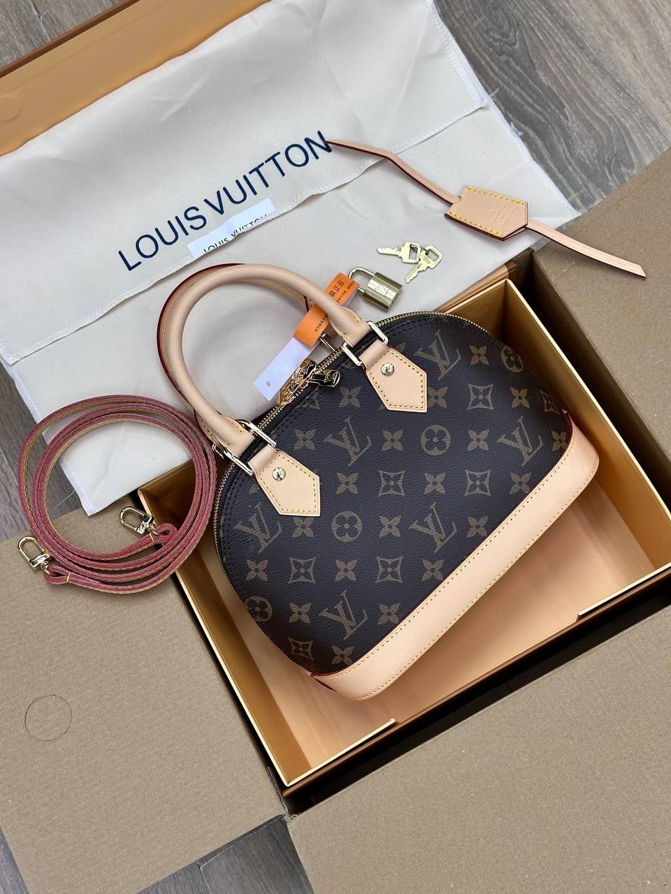 сумки louis vuitton,сумка louis vuitton женская,louis vuitton сумка классические женские,сумка луи виттон альма,сумка louis vuitton alma bb