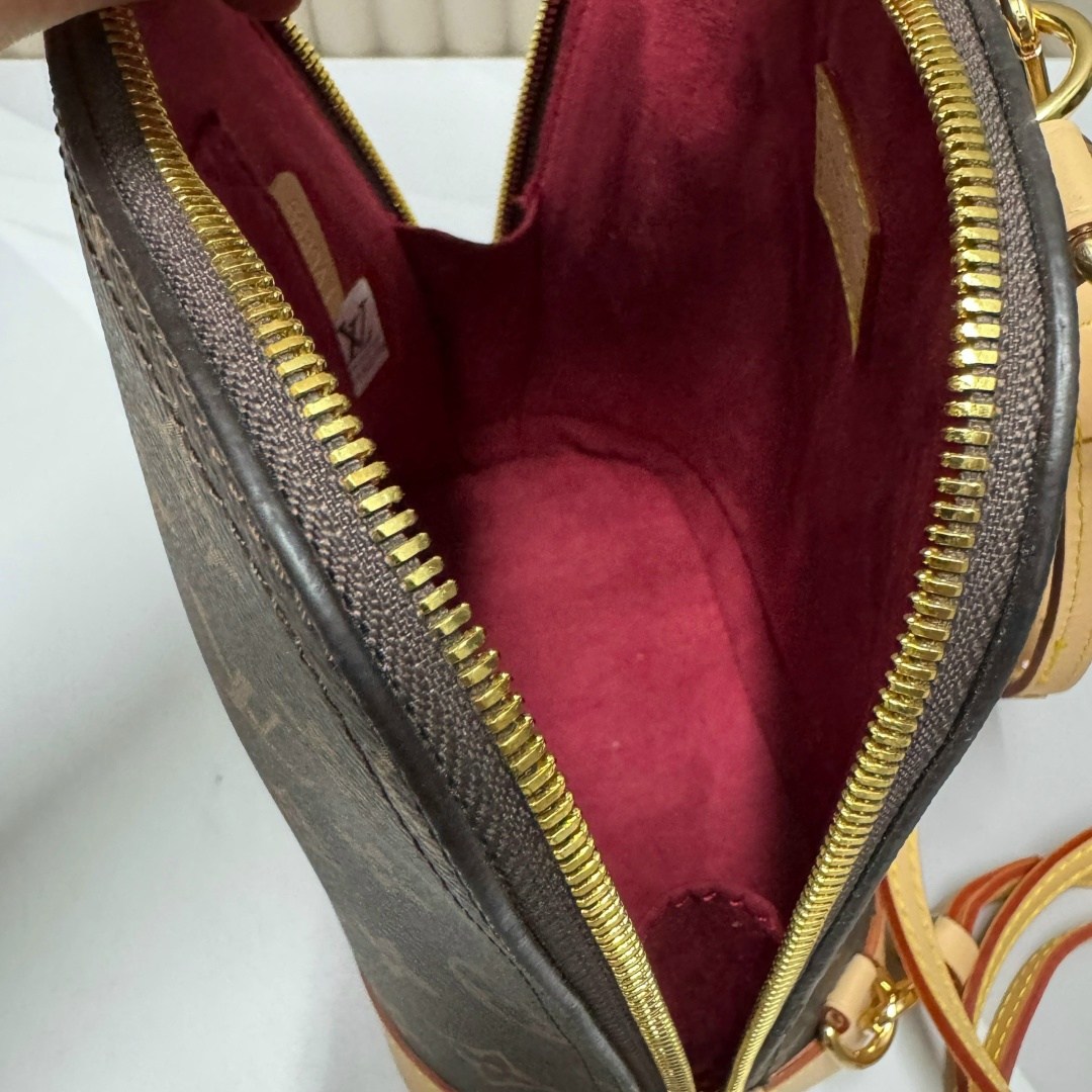 сумка louis vuitton,сумка alma bb louis vuitton из канвы monogram,сумка louis vuitton женская,louis vuitton сумка на плечо,сумка луи виттон альма