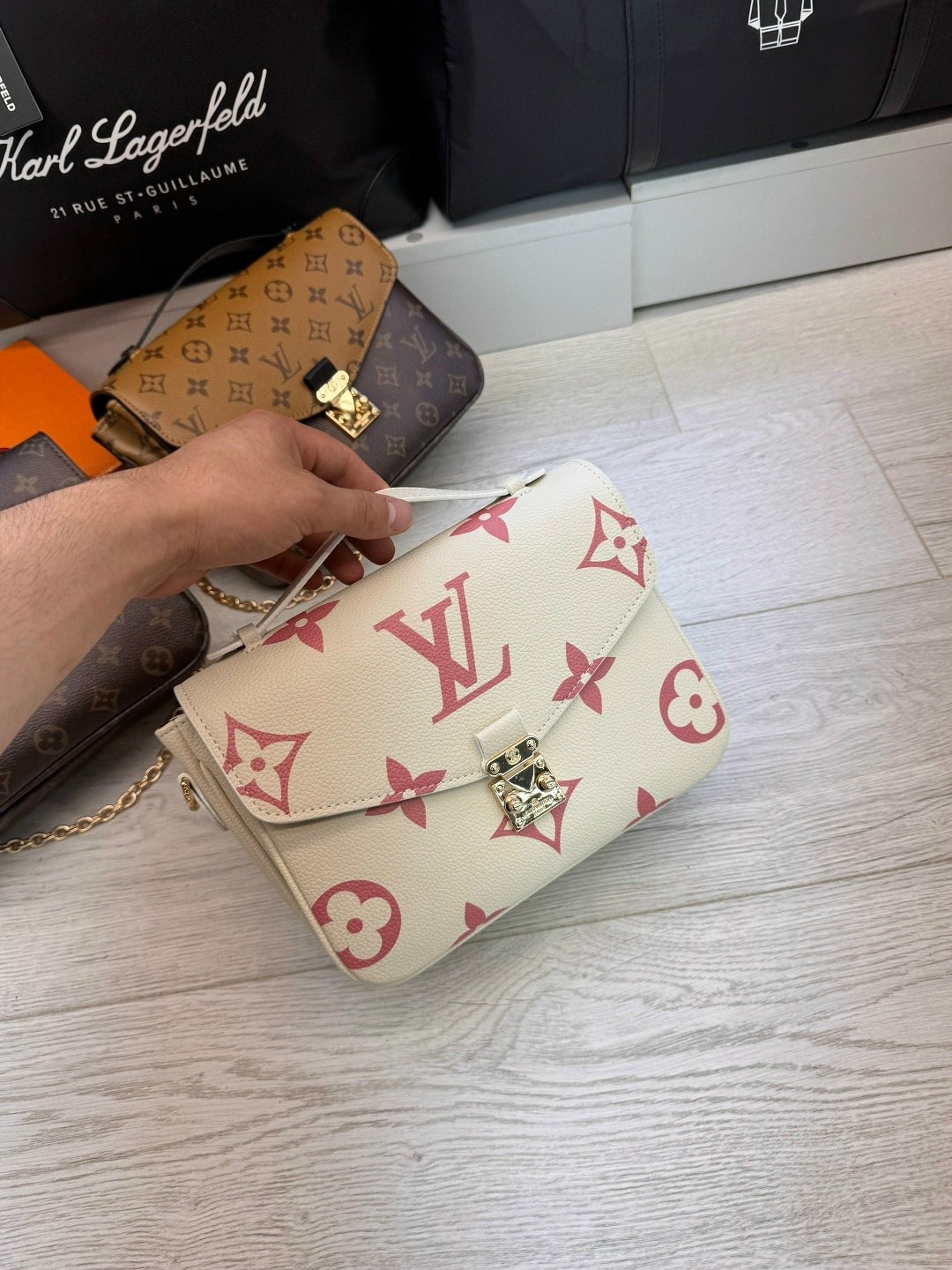 сумка pochette metis louis vuitton,сумка женская louis vuitton,сумка louis vuitton,кожаная сумка луи виттон louis vuitton pochette metis east west,louis vuitton pochette metis
