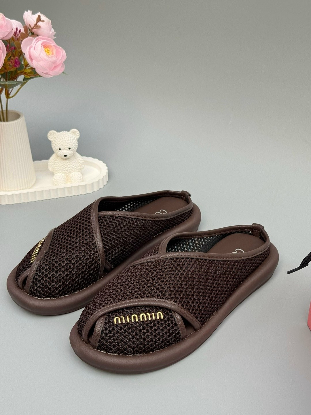 шлепанцы женские,шлёпанцы miu miu,,шлепки женские,шлепки miu miu