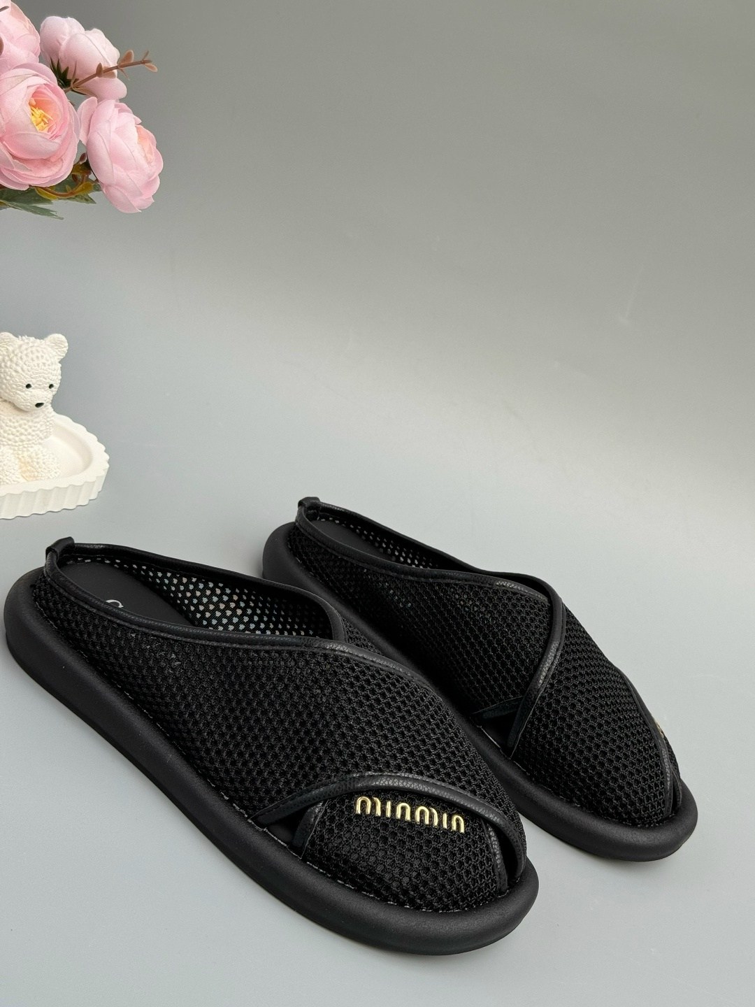 шлепанцы женские,шлёпанцы miu miu,,шлепки женские,шлепки miu miu