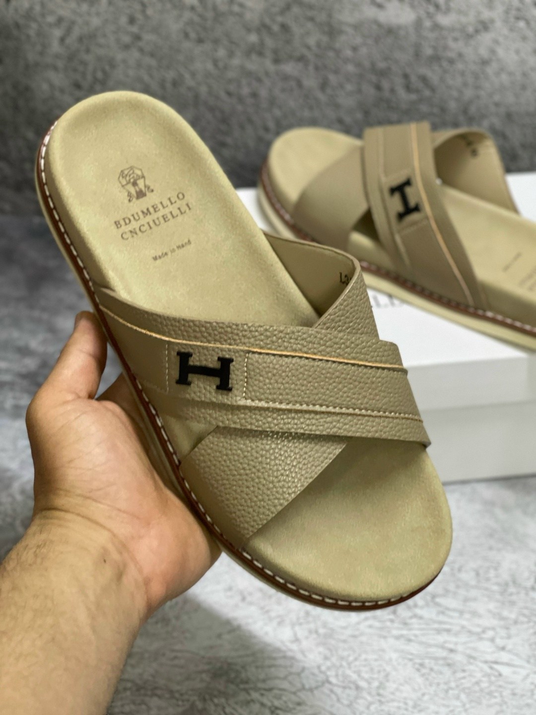 мужские шлепки эрмес,шлепанцы hermes,шлепанцы эрмес,hermes тапочки мужские,шлепки эрмес