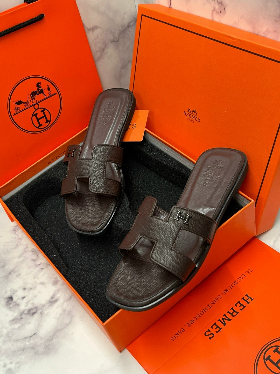 шлепанцы hermes,шлепки hermes женские,шлепки hermes,hermes босоножки,шлепки hermes женские оригинал
