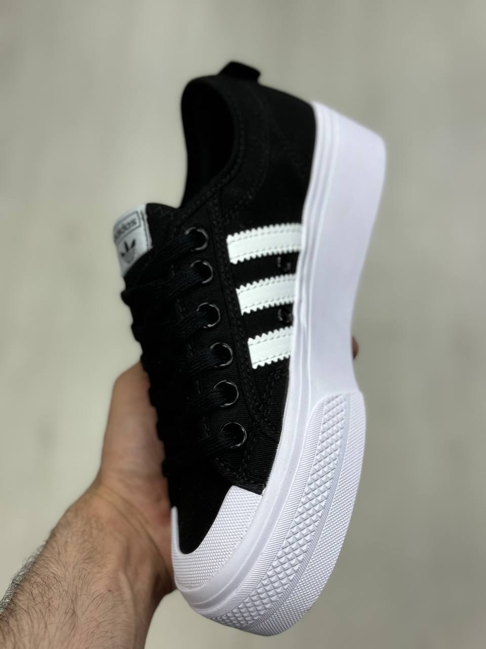 adidas originals nizza platform,adidas originals nizza,adidas nizza platform,,adidas originals nizza platform trainers in black/white