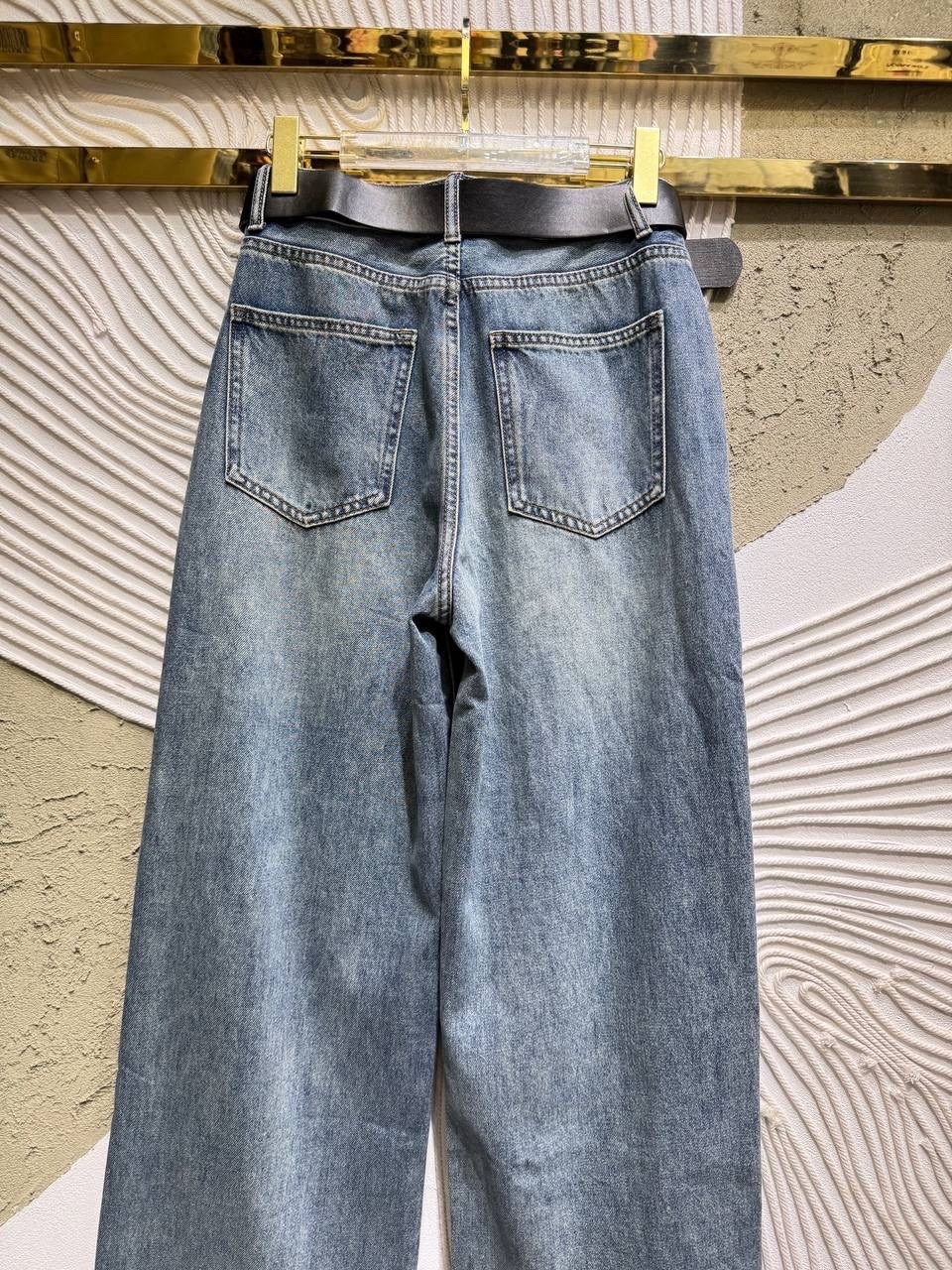 женские джинсы,джинсовые брюки,стильные джинсы,широкие джинсы,прямые джинсы