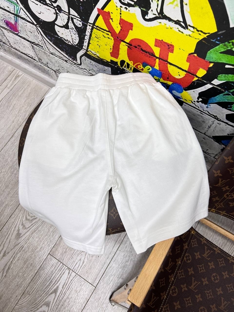 белые шорты томми хилфигер,шорты мужские,шорты tommy hilfiger,спортивные шорты,шорты белые мужские