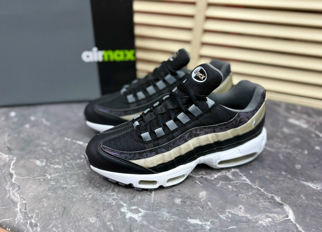 кроссовки nike air max 95,кроссовки,nike air max 95,кроссовки для мужчин,nike air max 95 black
