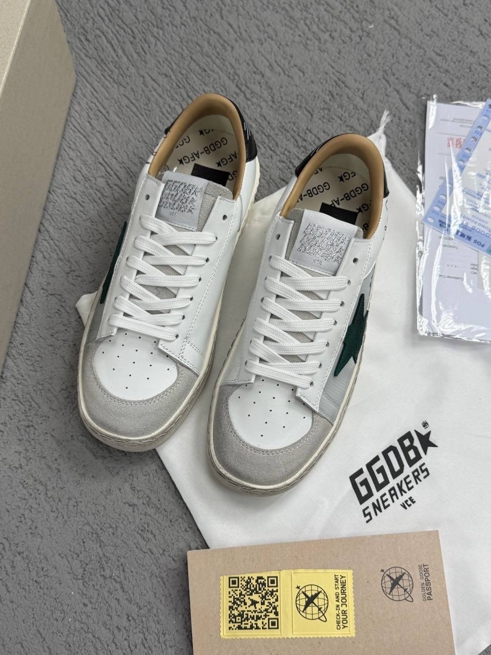 ,кеды golden goose,golden goose кроссовки,лаковые кроссовки golden goose, спортивная