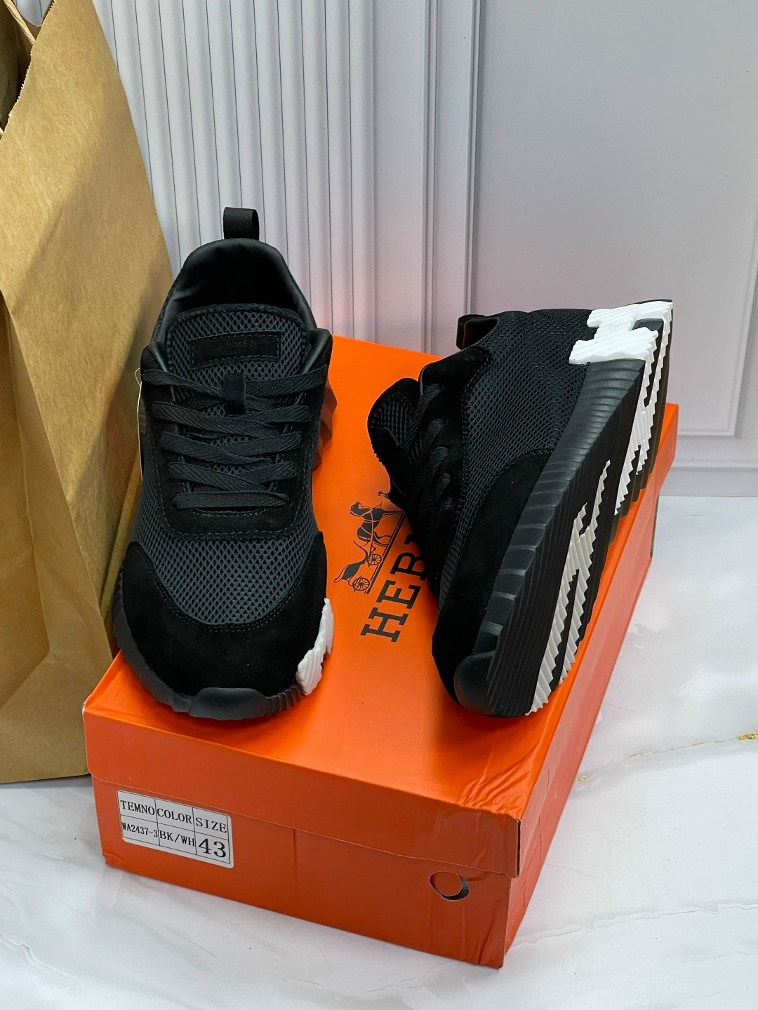 кроссовки hermes,,кроссовки hermes мужские,мужские кроссовки,кроссовка мужской