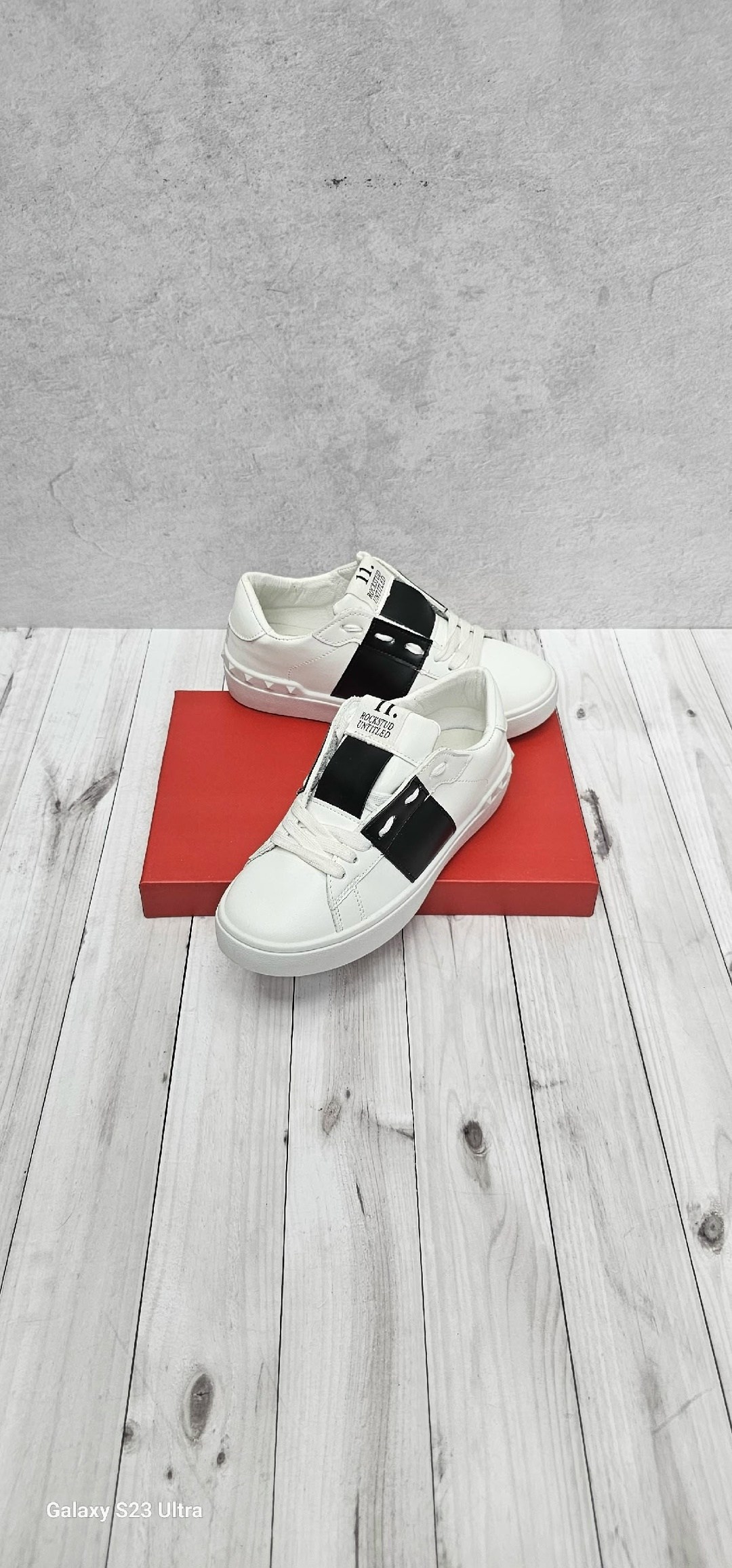 ,valentino кроссовки,кеды valentino,valentino кроссовки женские,валентино