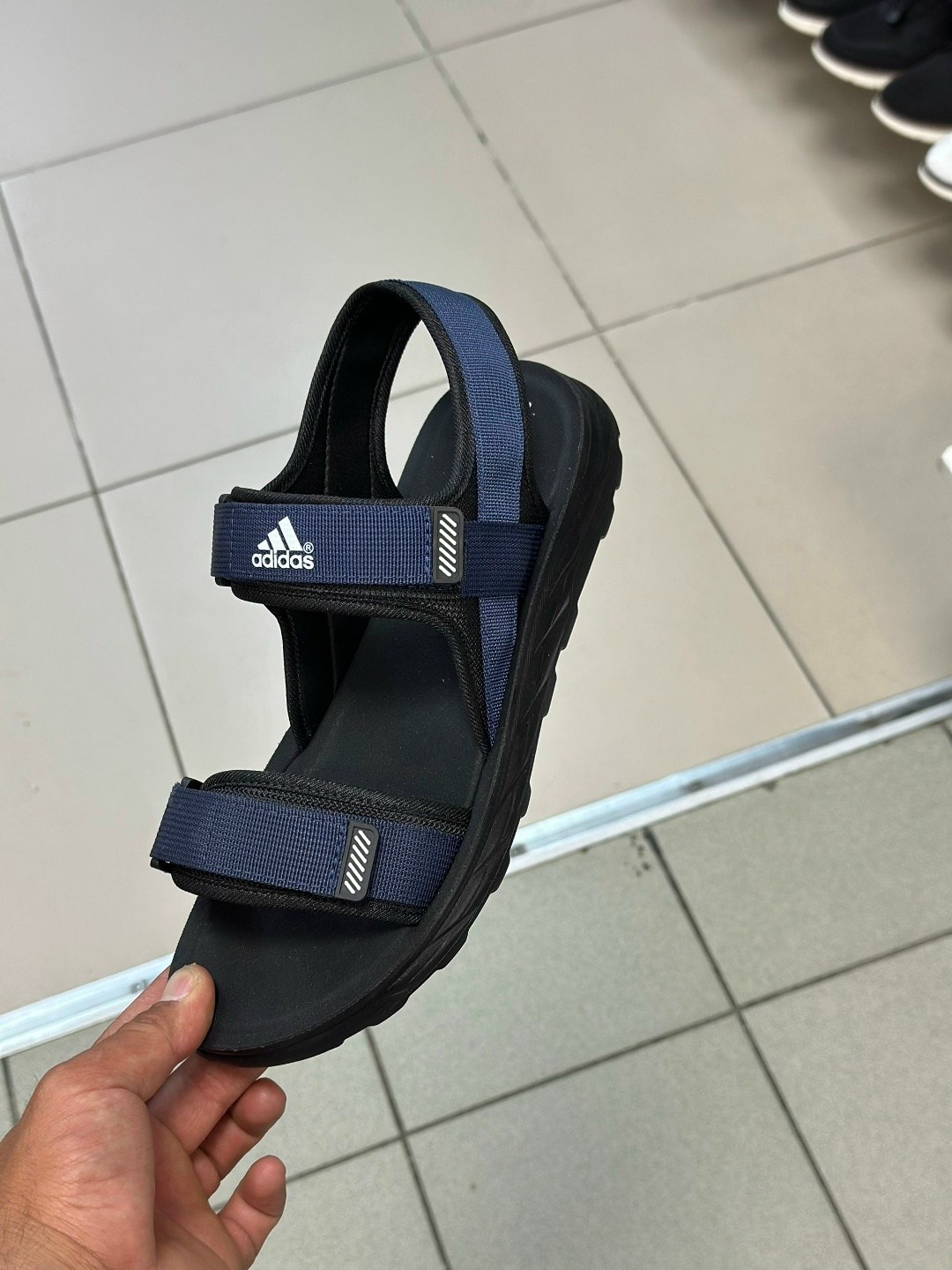 сандалии adidas,сандалии мужские adidas,адидас сандали altaswim,сандалии adidas adilette sandal,сандалии adidas terrex sumra sandals