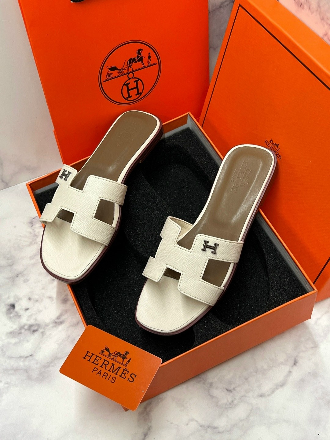 шлепанцы hermes,шлепки hermes женские,шлепки hermes,hermes босоножки,шлепки hermes женские оригинал