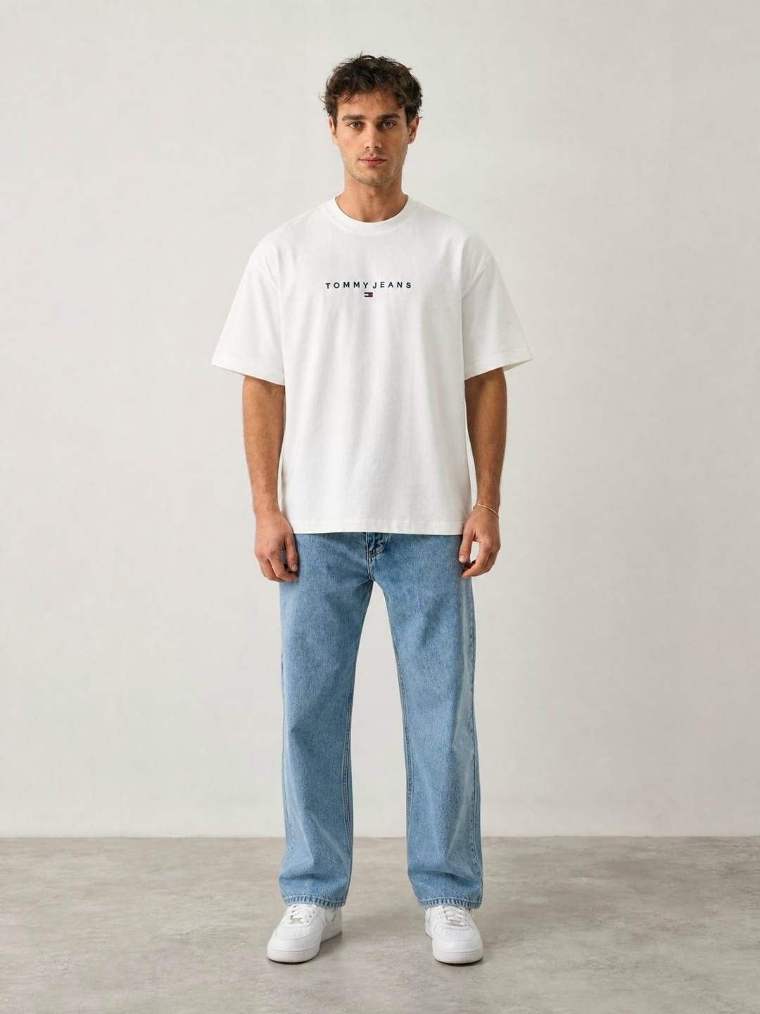 tommy hilfiger мужская футболка,футболки мужские,футболки базовая,футболки tommy hilfiger,футболки для мужчин