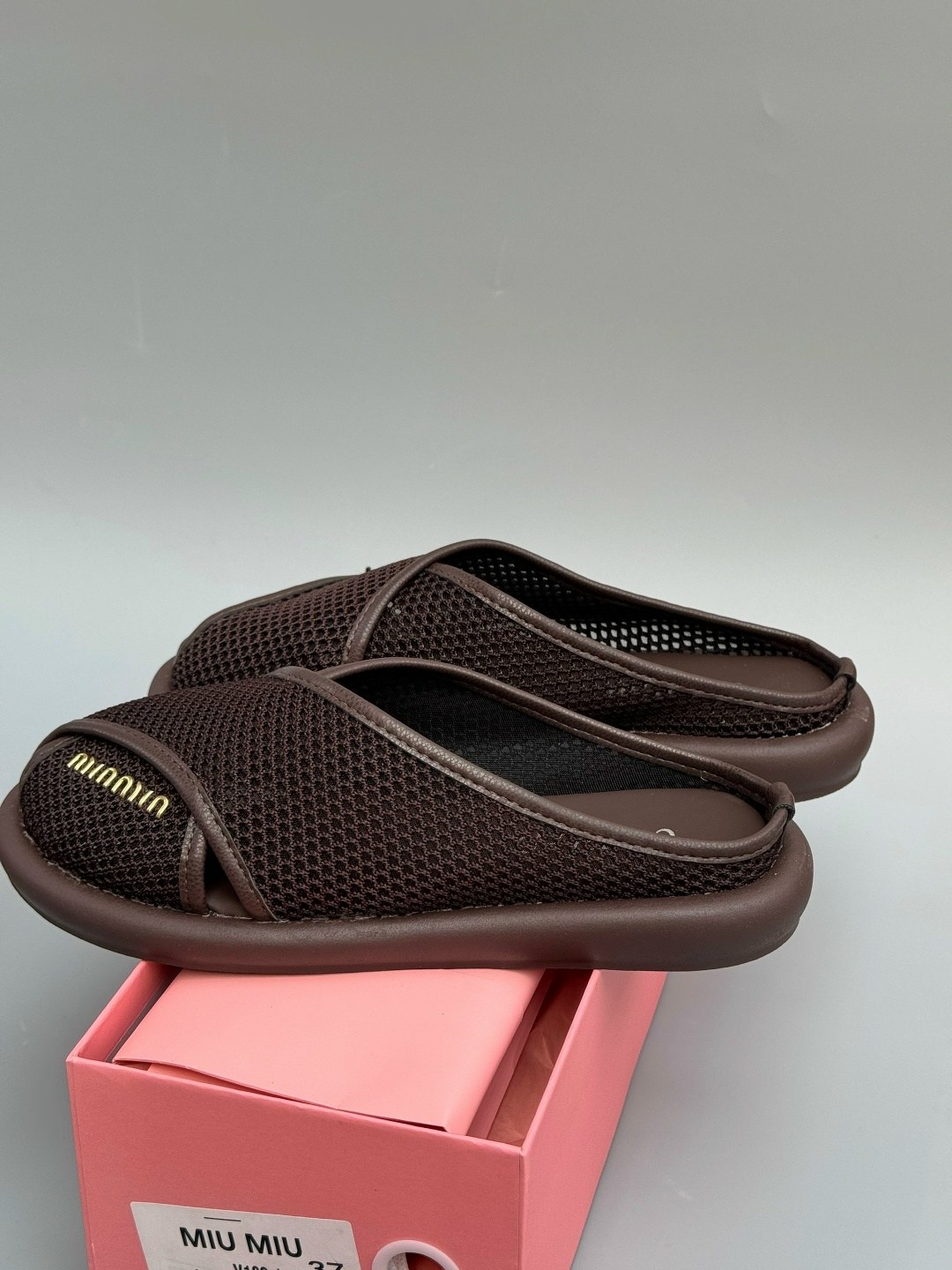 шлепанцы женские,шлёпанцы miu miu,,шлепки женские,шлепки miu miu