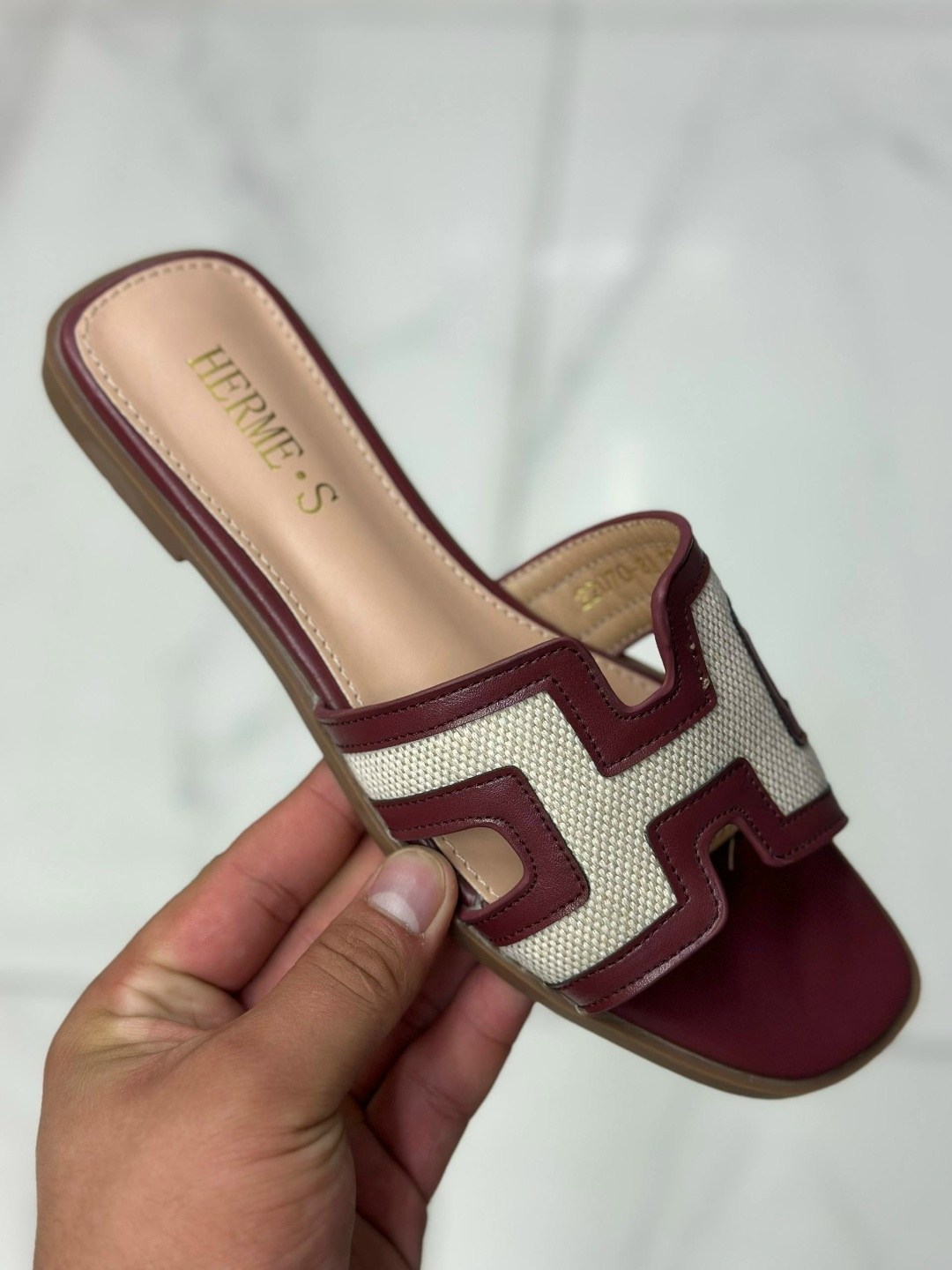 шлепанцы hermes,женские шлепанцы,,шлепки hermes женские,фенди шлепанцы