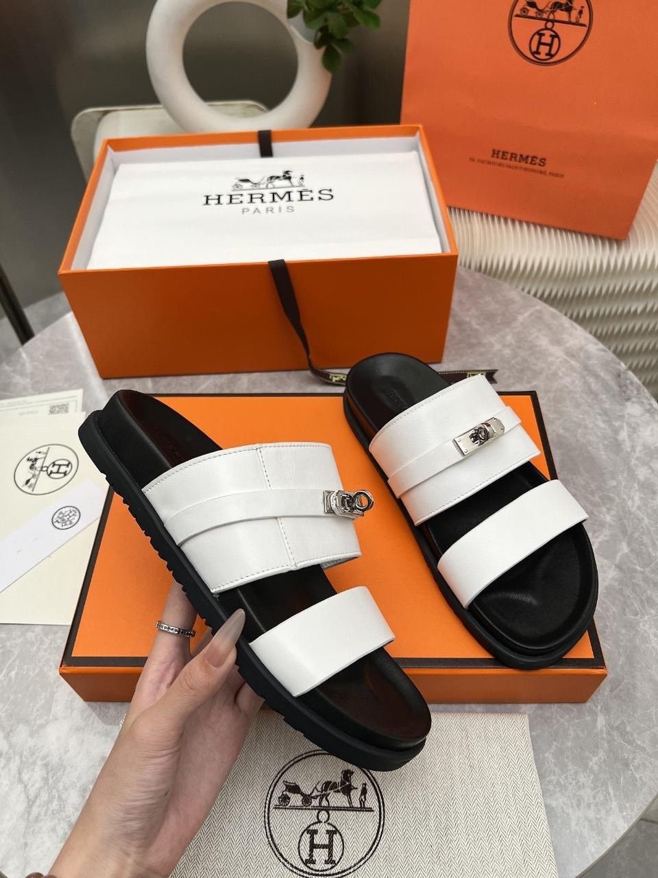 hermes шлепанцы,мужские шлепки гермес,сандалии hermes,шлепки hermes,шлепанцы женские