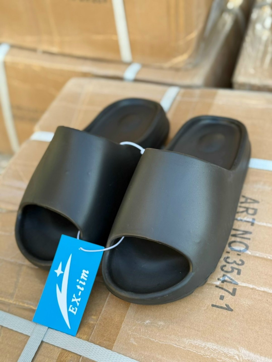 тапки adidas yeezy slide,шлёпки адидас yeezy,тапочки резиновые мужские,шлепанцы мужские,
