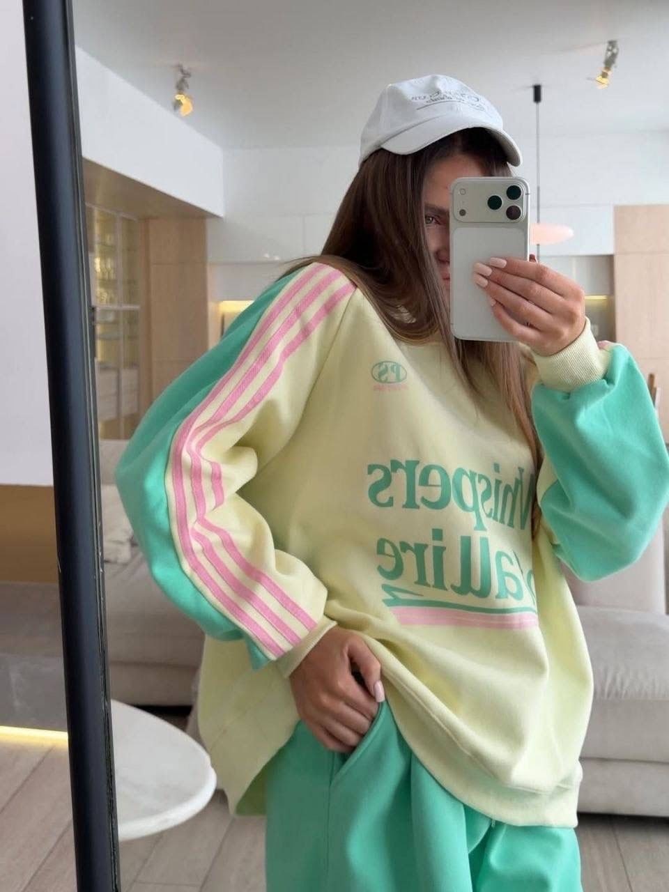 штаны attire,спортивные костюм,спортивные костюмы оверсайз,трендовые широкие штаны attire в шоуруме pop n' shop