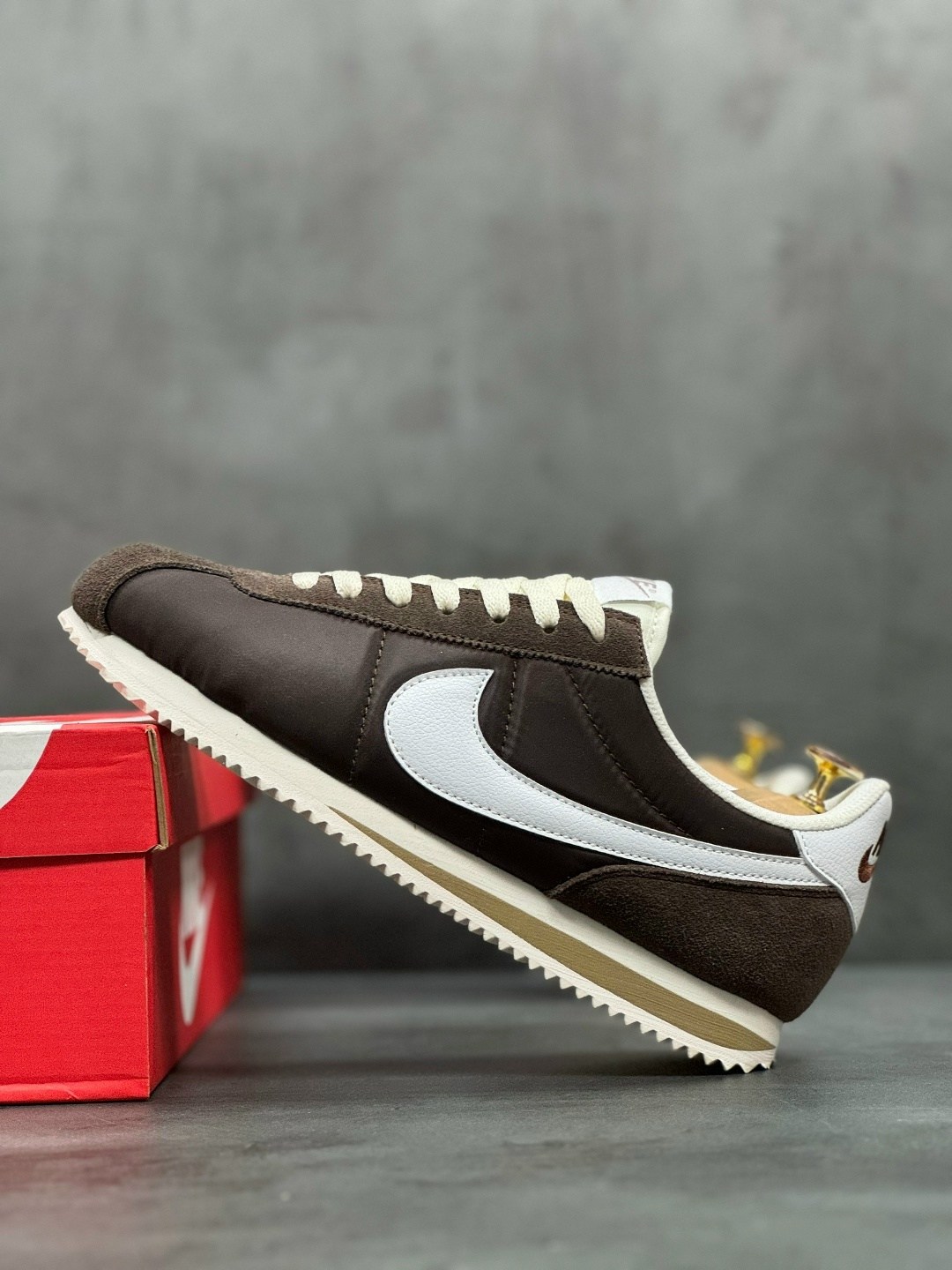 кроссовки nike classic cortez,кроссовки nike cortez,кроссовки мужские nike cortez,nike classic cortez,женские повседневные кроссовки nike classic cortez