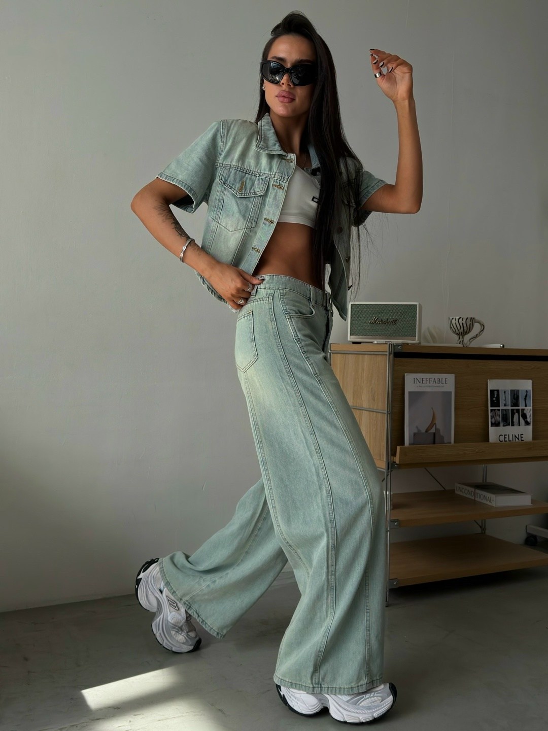 джинсы широкие,джинсы женские,стильные джинсы,одежда джинсы,джинсы модные