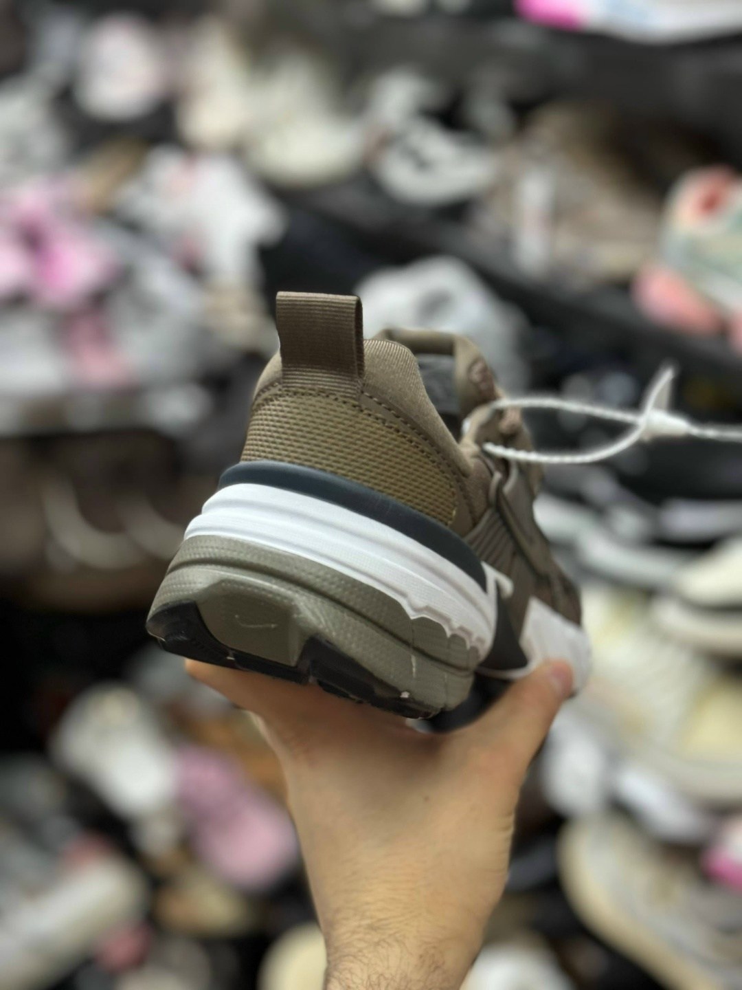 кроссовки nike v 2 k run,кроссовки nike,женские повседневные кроссовки nike v2k run коричневый,женские кроссовки nike,кроссовки