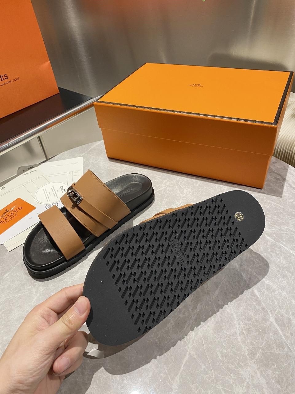 hermes шлепанцы,мужские шлепки гермес,сандалии hermes,шлепки hermes,шлепанцы женские