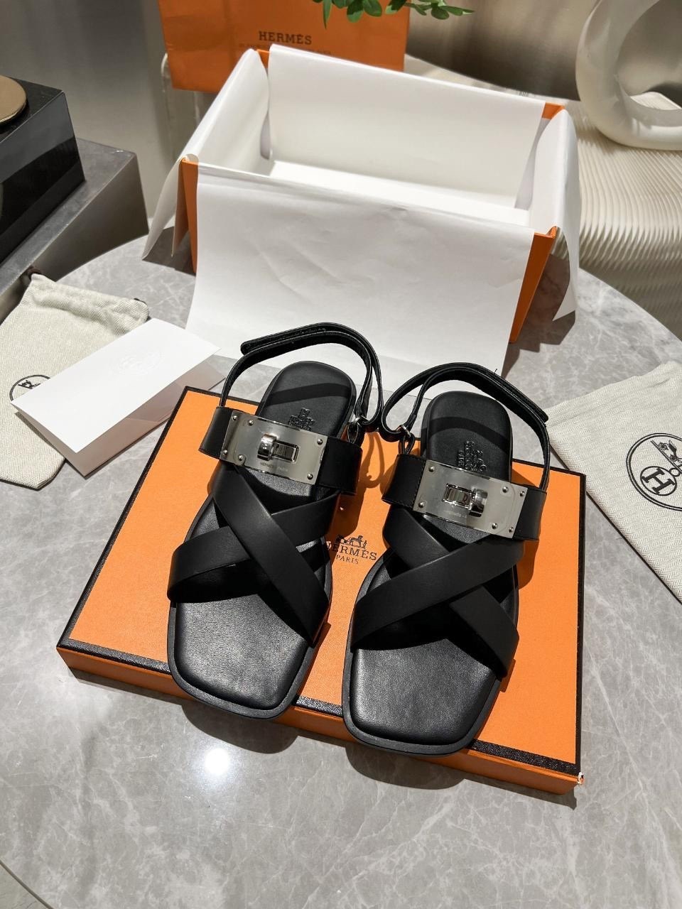 сандалии hermes,босоножки hermes,босоножки hermes женские,босоножки эрмес санторини,женские сандалии