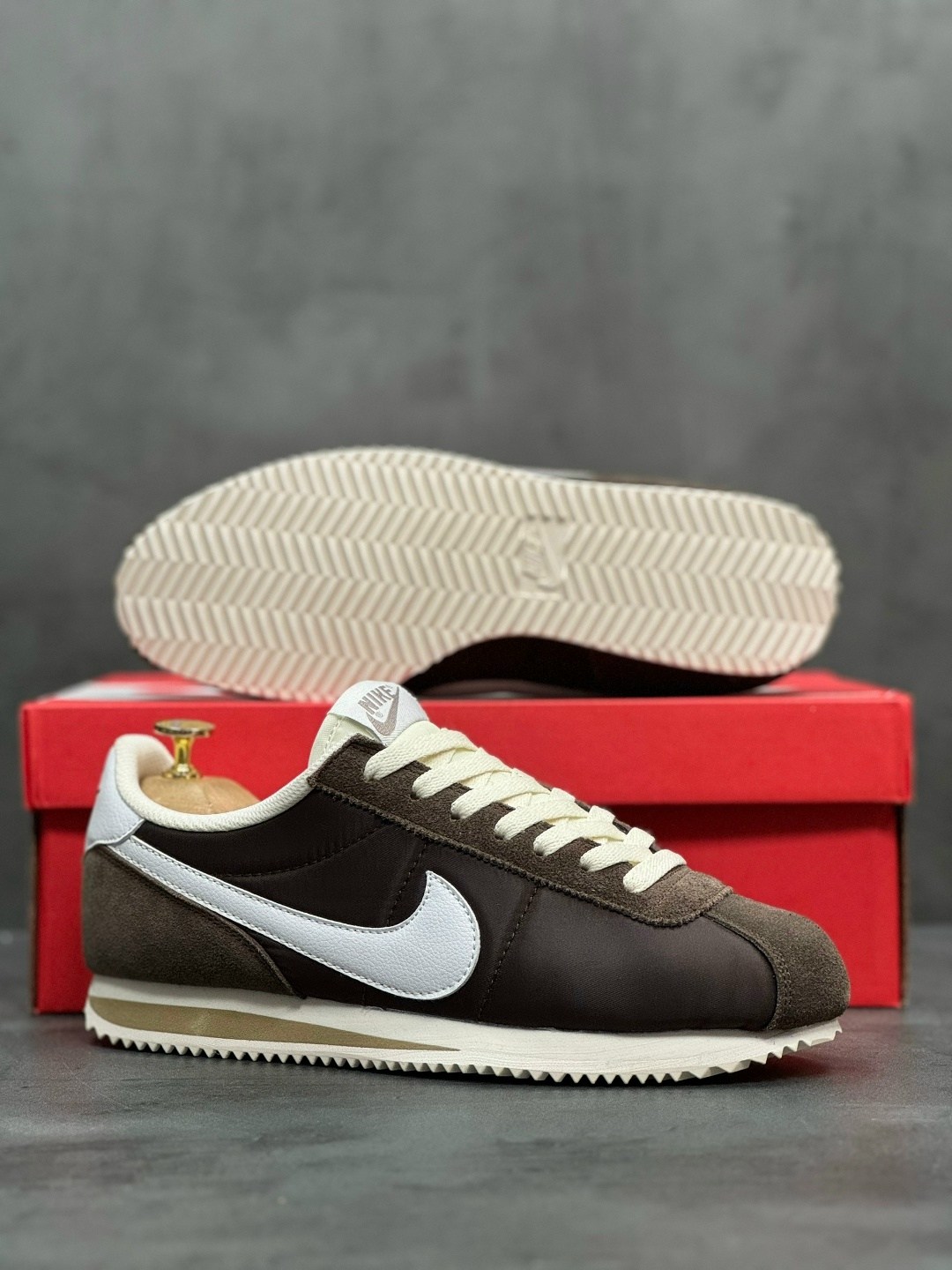 кроссовки nike classic cortez,кроссовки nike cortez,кроссовки мужские nike cortez,nike classic cortez,женские повседневные кроссовки nike classic cortez