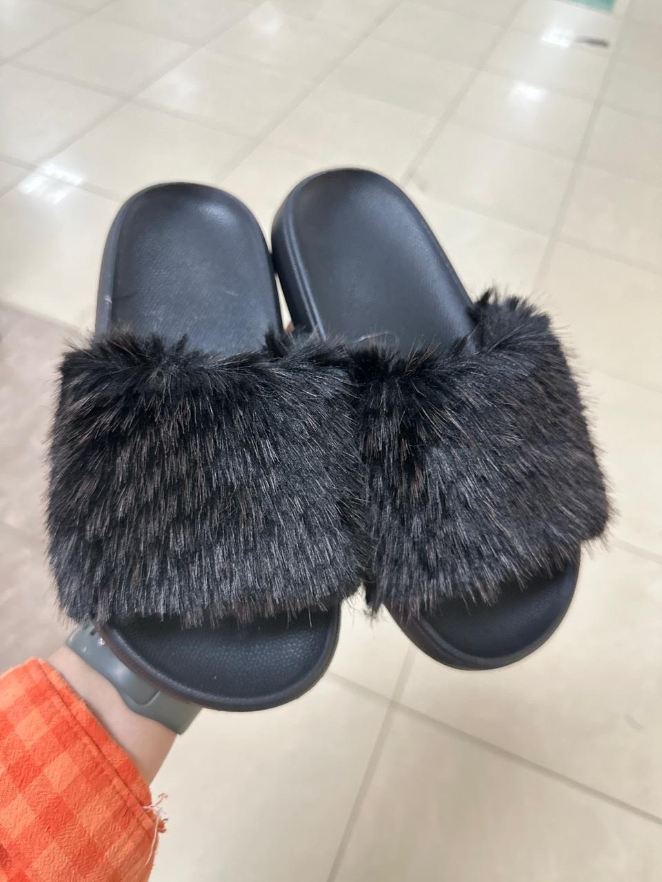 шлепки с мехом,тапочки меховые,тапочки из норки,,шлепанцы с мехом