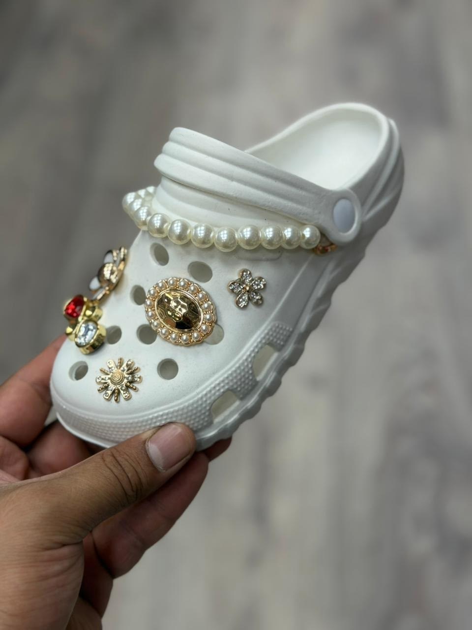 серебряные кроксы,,женские кроксы,кроксы с украшениями,украшение для кроксов