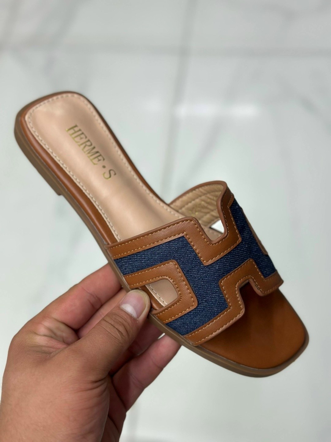 шлепанцы hermes,женские шлепанцы,,шлепки hermes женские,фенди шлепанцы