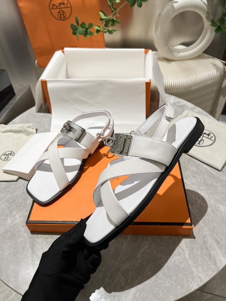 сандалии hermes,босоножки hermes,босоножки hermes женские,босоножки эрмес санторини,женские сандалии