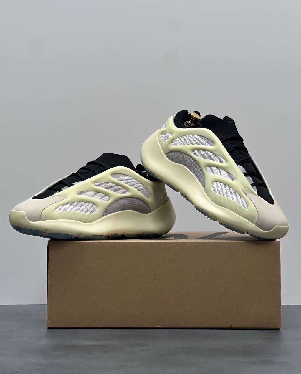 adidas yeezy boost 700 v 3,кроссовки adidas yeezy boost 700,кроссовки adidas yeezy boost 700 v3,adidas yeezy boost 700,yeezy boost 700 v 3