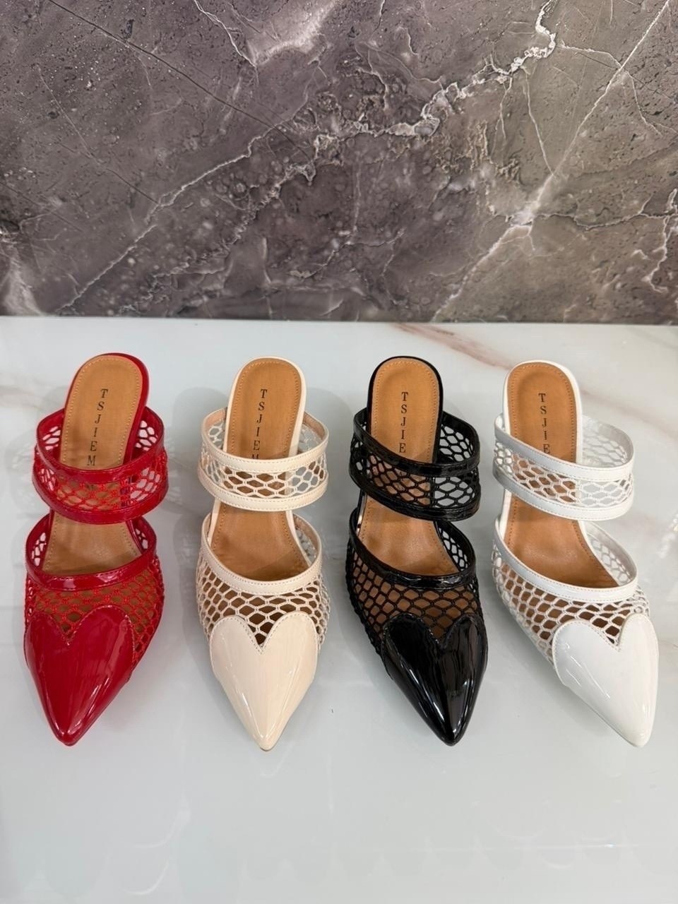 ,босоножки alaia,босоножки женские,белые босоножки,босоножки на высоком