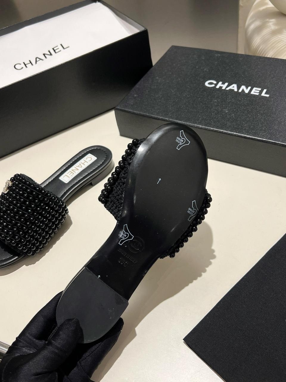 шлепанцы chanel,шлепки шанель,шлепки шанель белые,сандалии chanel,chanel шлепанцы женские