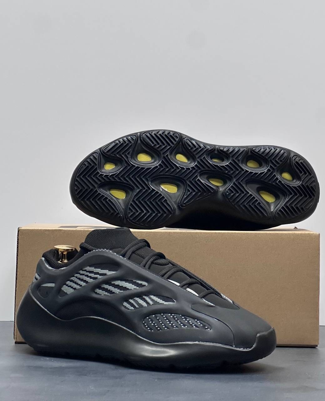 кроссовки adidas yeezy boost 700,adidas yeezy boost 700 v 3,adidas yeezy boost 700,кроссовки adidas yeezy 700,adidas yeezy 700 v 3