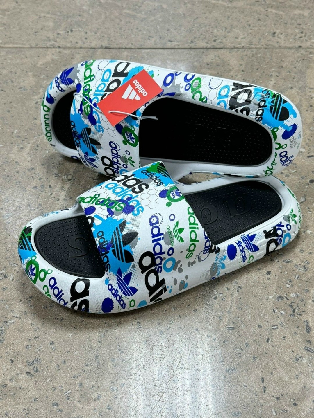 ,детские шлепанцы,шлепанцы adidas,шлепанцы женские,кроксы сандалии