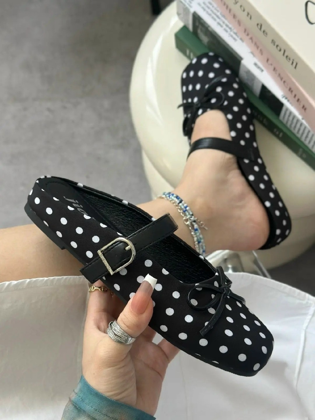 туфли на плоской подошве,женская ,женские туфли на плоской подошве, на плоской подошве,босоножки на плоской подошве