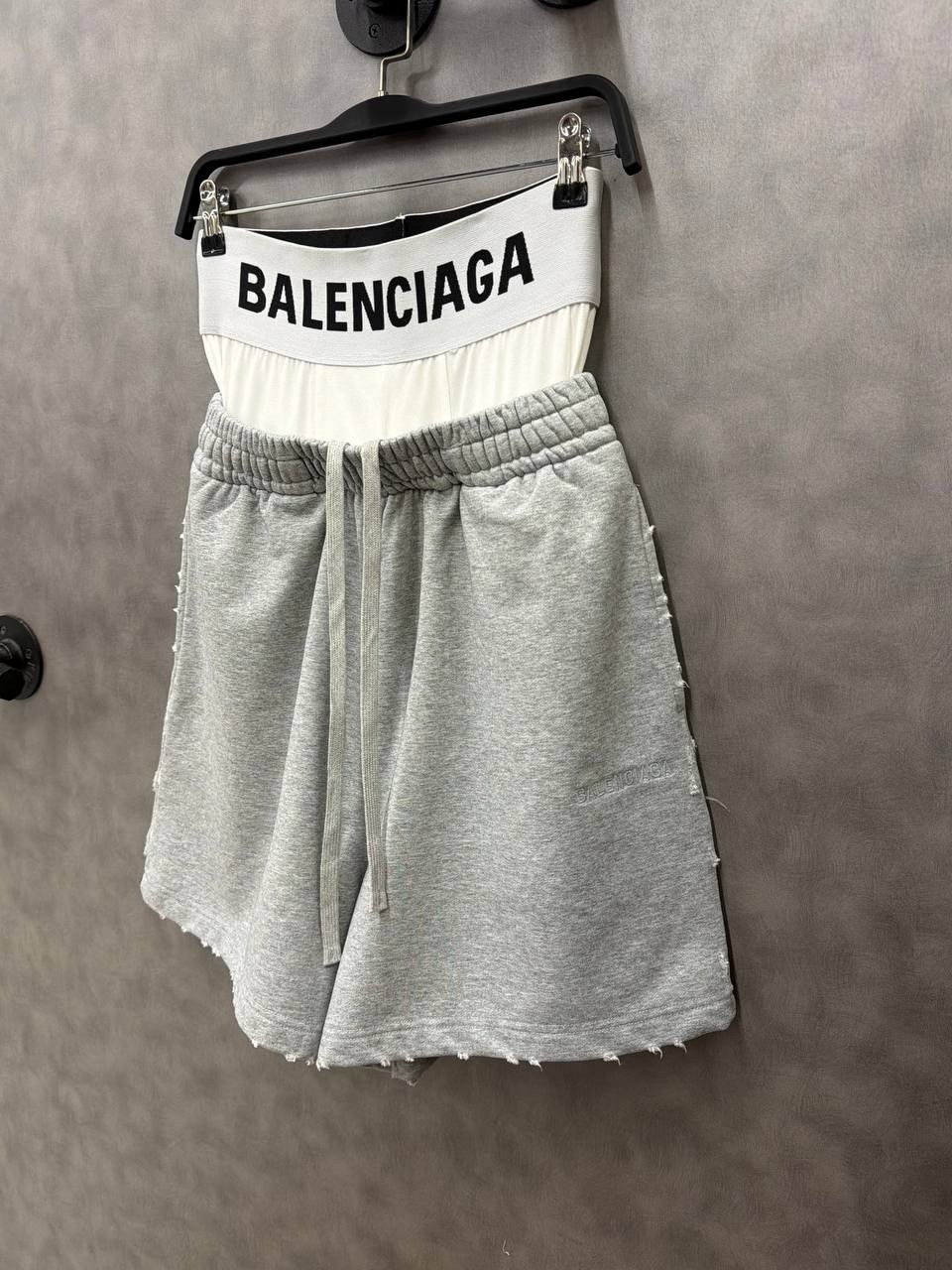 шорты balenciaga,шорты баленсиага,женские шорты,шорты,спортивные шорты