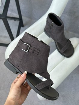 Ботинки