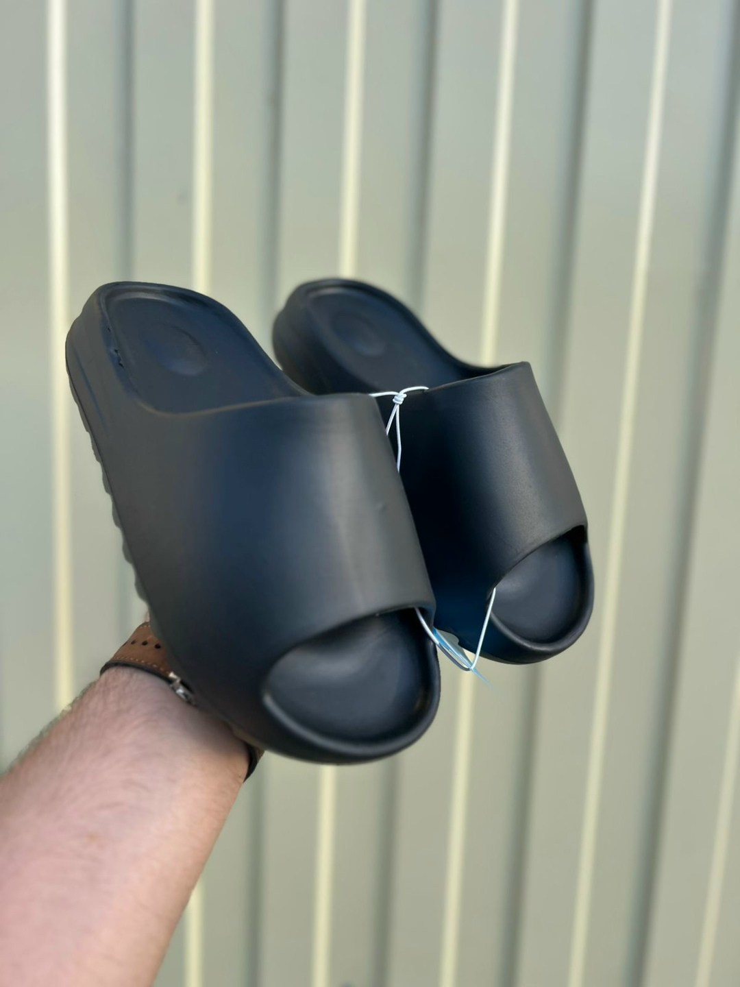 тапки adidas yeezy slide,шлёпки адидас yeezy,тапочки резиновые мужские,шлепанцы мужские,