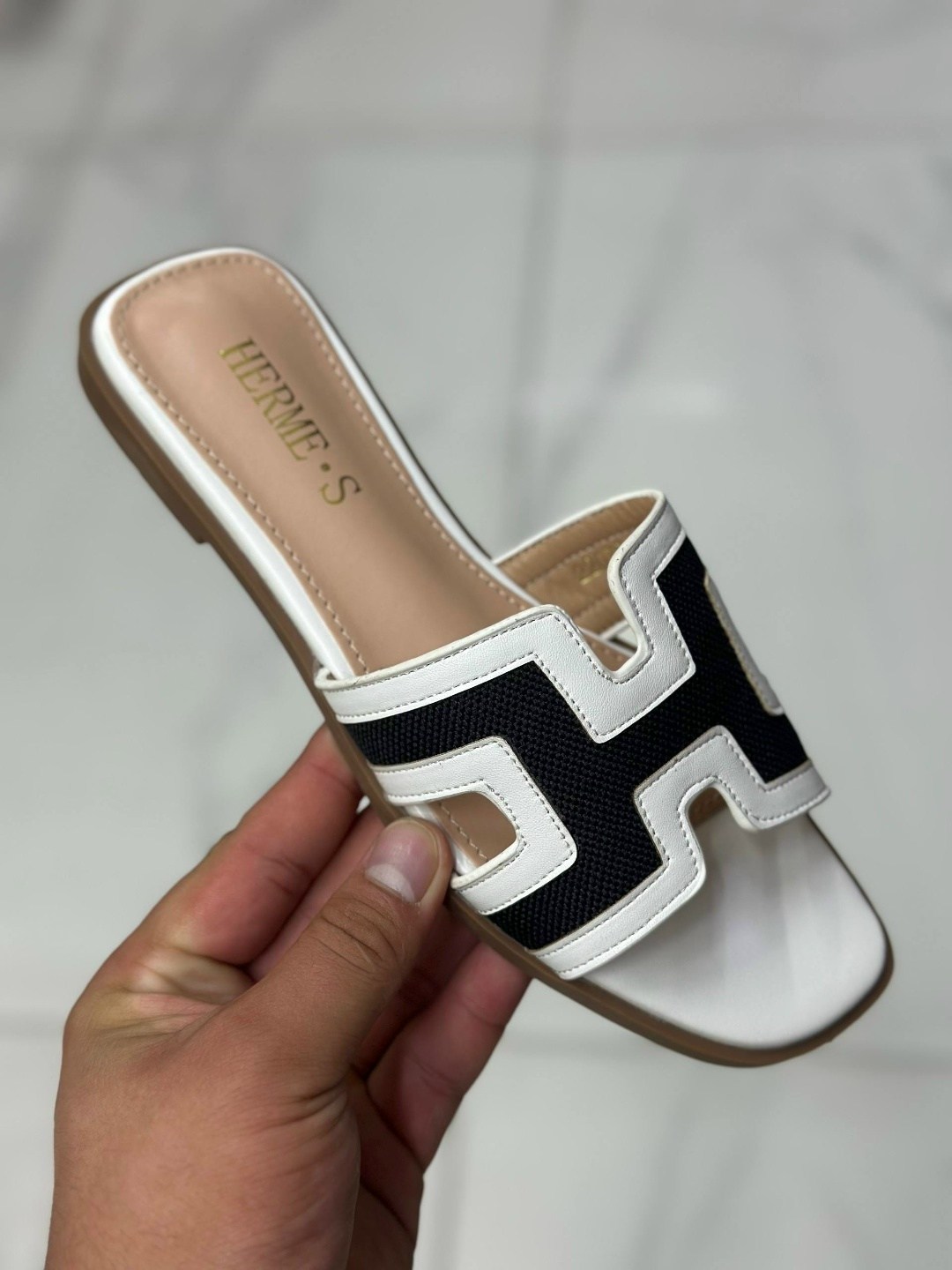 шлепанцы hermes,женские шлепанцы,,шлепки hermes женские,фенди шлепанцы