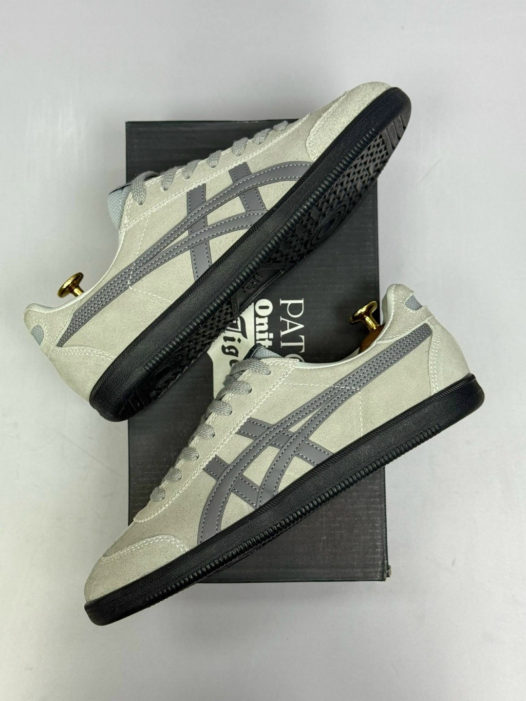 кроссовки onitsuka tiger,кроссовки tiger onitsuka tokuten,кроссовки tiger onitsuka tokuten asics,кроссовки asics onitsuka tiger,мужские кроссовки onitsuka tiger tokuten серо-зеленые